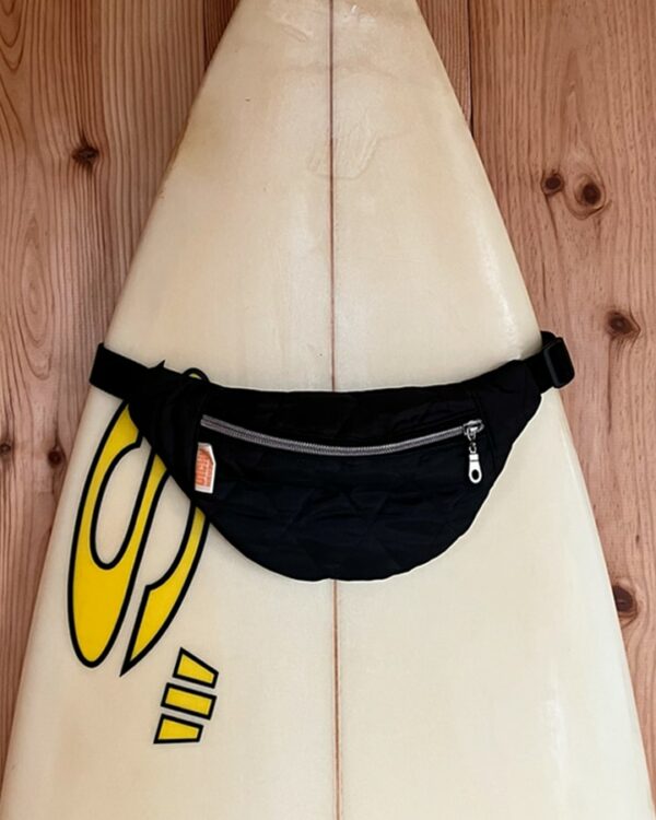 Banane kid matelassé noir