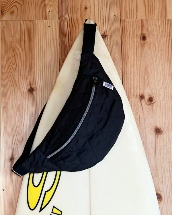 Banane L Matelassé noir